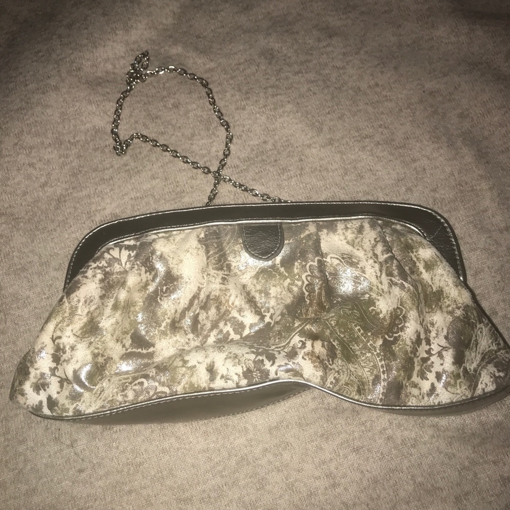 Formal Clutch with Metal Strap